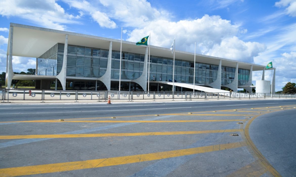 Brasília - Grades de proteção em frente ao Palácio do Planalto (José Cruz/Agência Brasil)